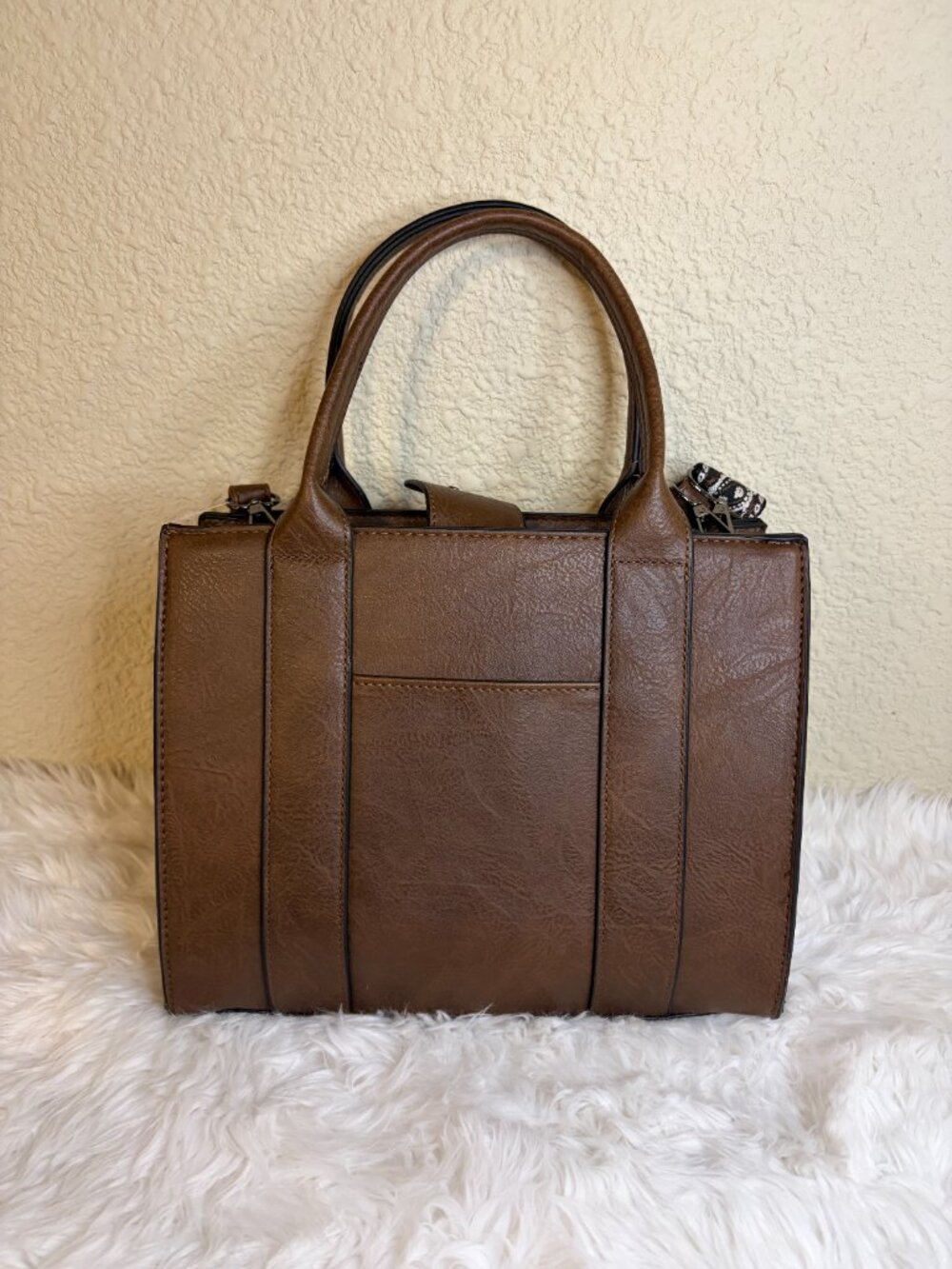 Sam & Hadley Western Paisley Tooled Satchel Brown Crossbody Purse NWT - Picture 7 of 8